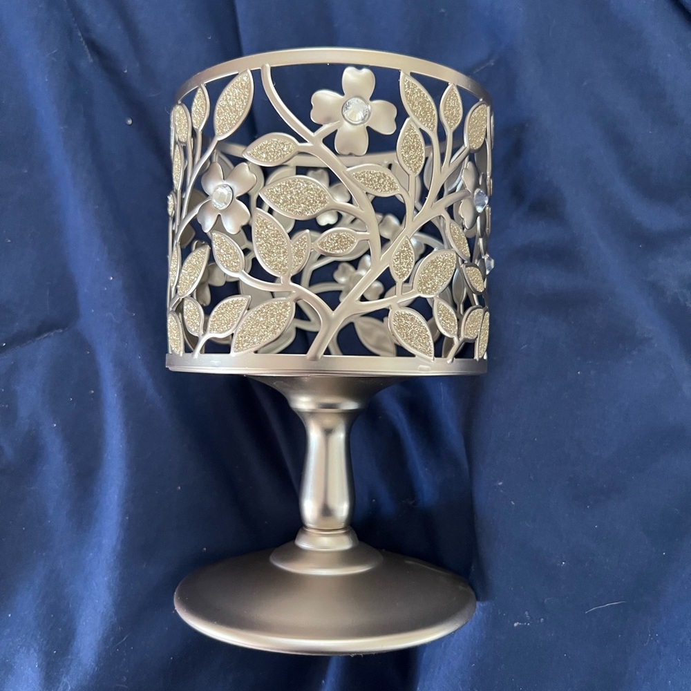 Bath & Body Works 3-Wick Candle Holder Pedastal